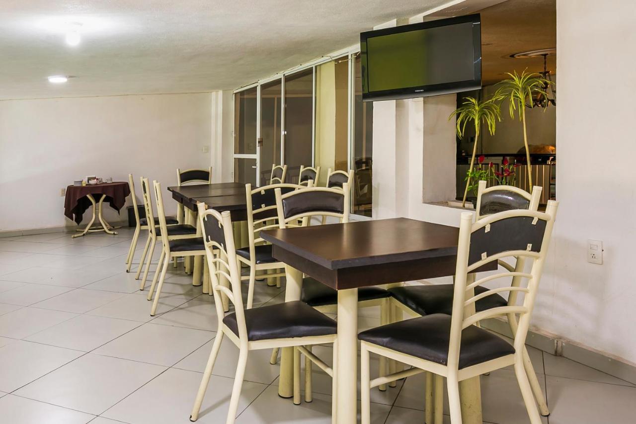 Capital O Hotel Victoria موروليا المظهر الخارجي الصورة