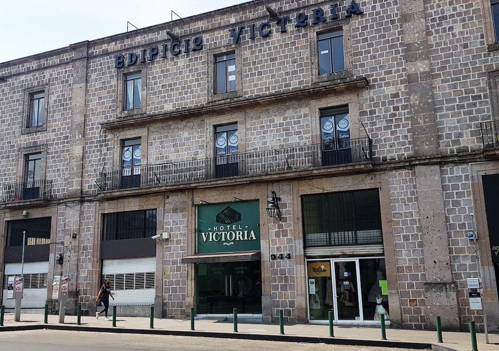 Capital O Hotel Victoria موروليا المظهر الخارجي الصورة
