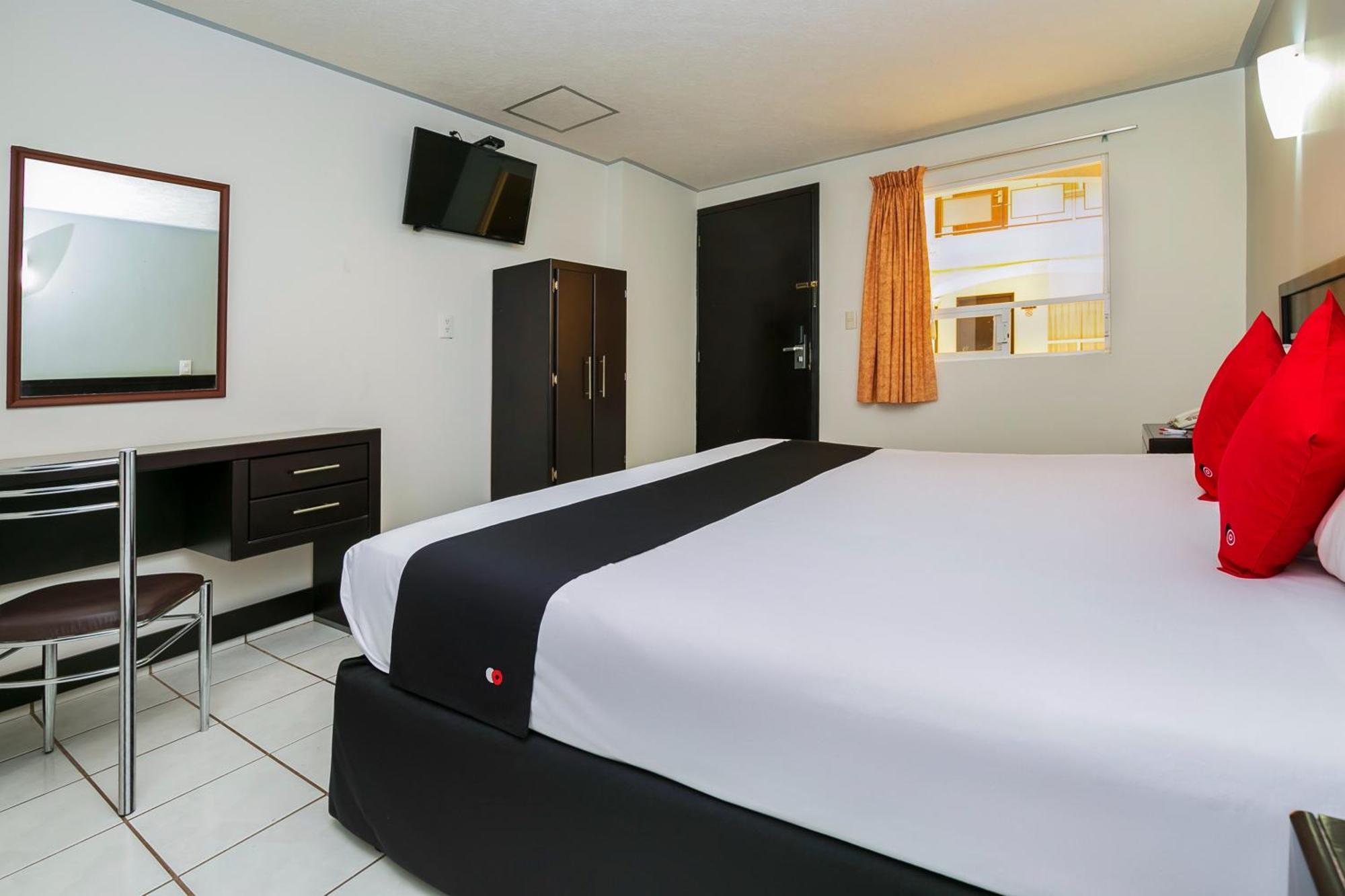 Capital O Hotel Victoria موروليا المظهر الخارجي الصورة